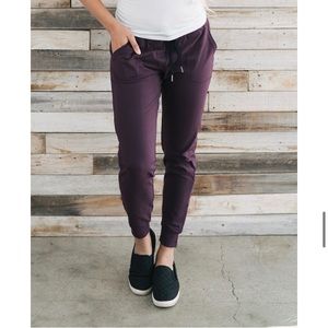 ZYIA Plum unwind joggers